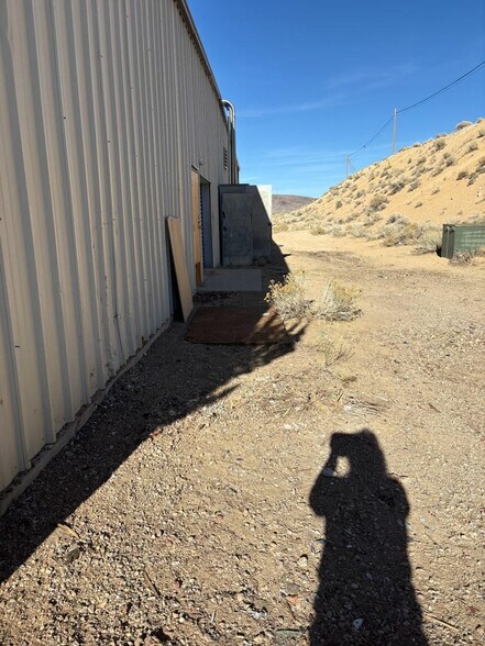 More Photos Of 2256 US Highway 6, Tonopah Flex For Sale