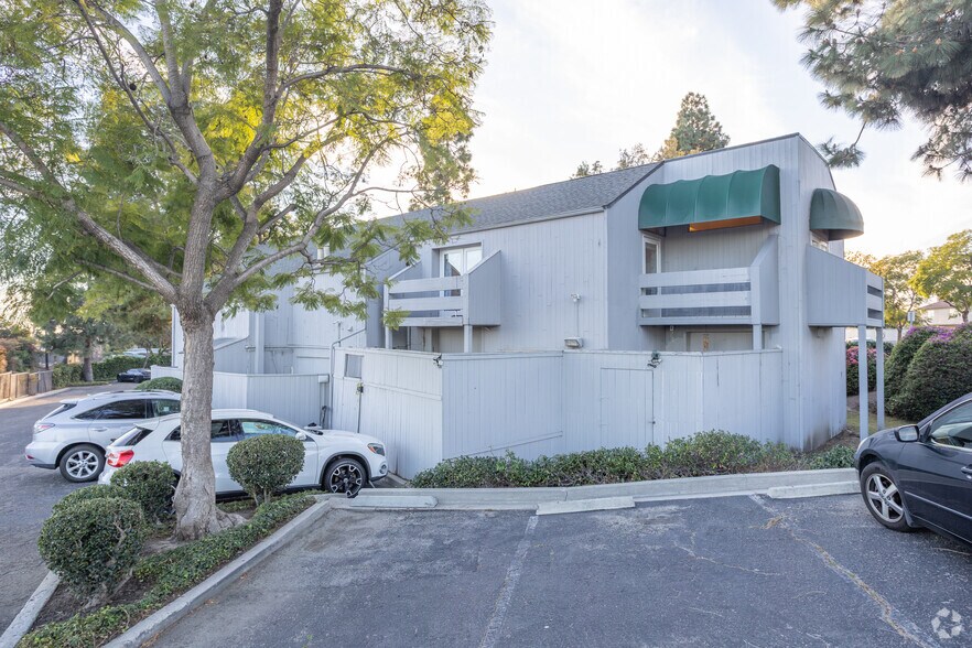 More Photos Of 760 Las Posas Rd, Camarillo Loft Creative Space For Lease