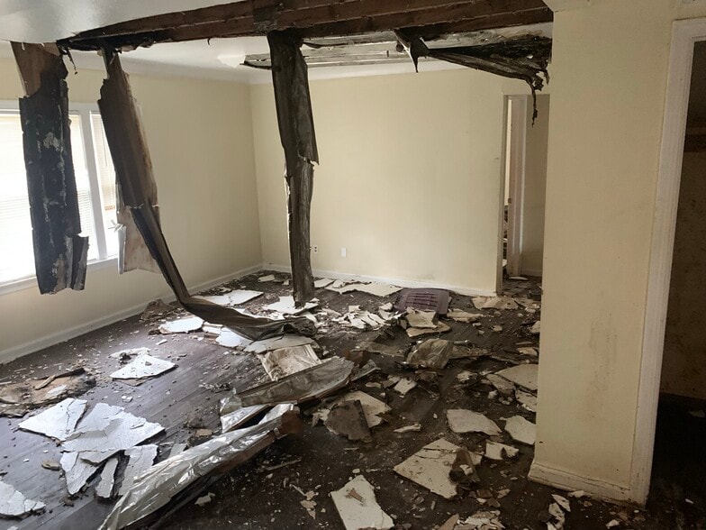 More Photos Of 2521 Noble Rd, Cleveland Heights Apartments For Sale