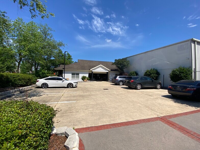 More Photos Of 29080 -29092 Krentel Rd, Lacombe Flex For Sale