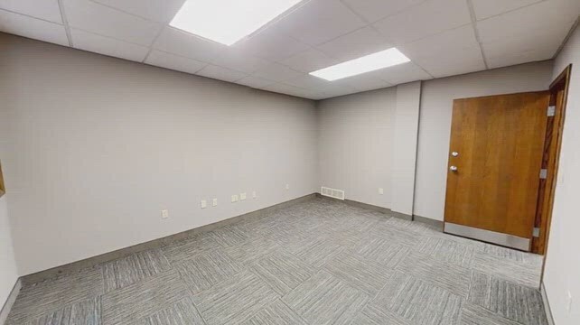 Primary Photo Of 3800 W 12th St, Erie Medical For Lease