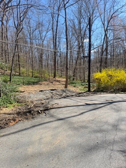 More Photos Of 9101 Aldershot Dr, Bethesda Land For Sale