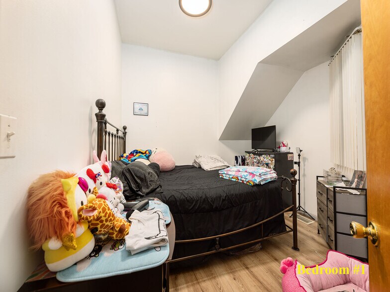 More Photos Of 1303 W Ohio St, Chicago Apartments For Sale