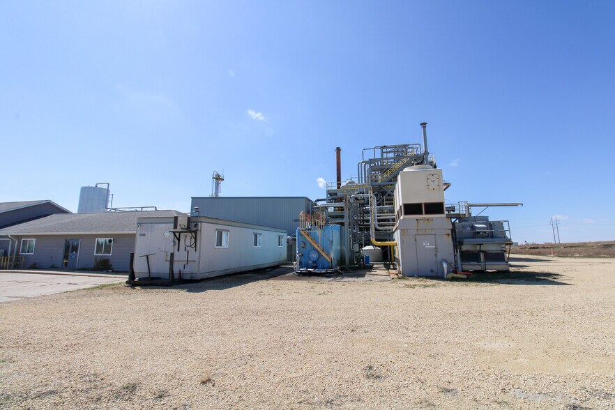 More Photos Of 5640 44th Ave S, Clinton Industrial For Sale