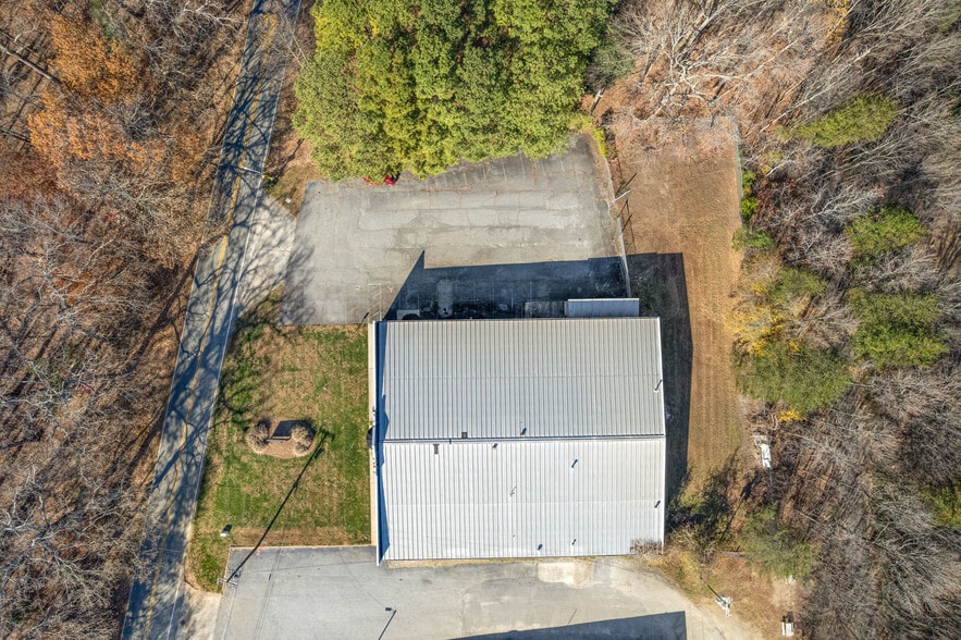 More Photos Of 3718 Old Battleground Rd, Greensboro Flex For Sale