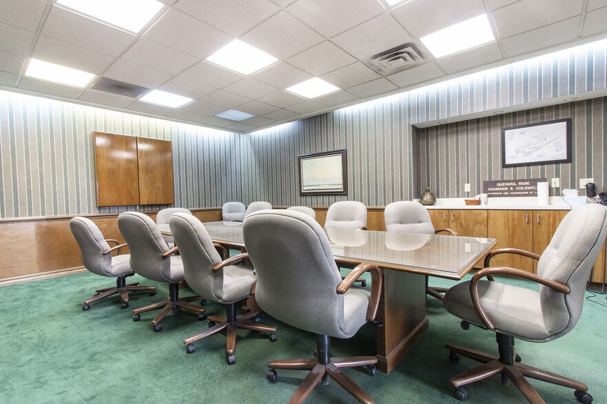 More Photos Of 4171 N Mesa St, El Paso Office For Sale