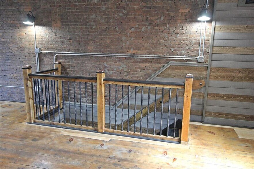 More Photos Of 51 State St, Rochester Storefront Retail Office For Lease