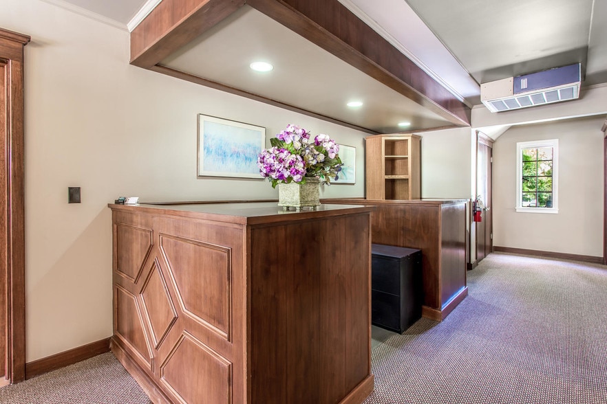 More Photos Of 592 N Euclid, Upland Office For Sale
