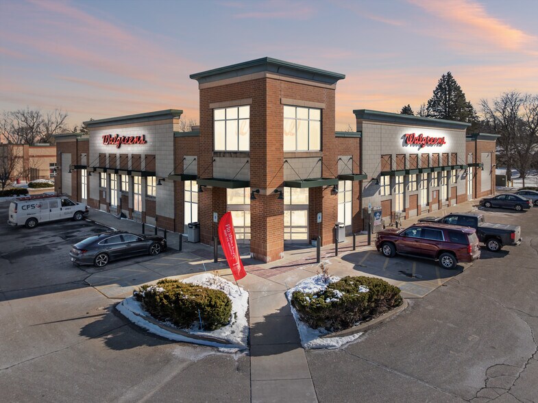 Primary Photo Of 812 N Main St, Lake Mills Drugstore For Sale