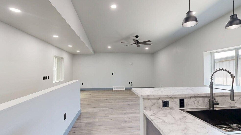 More Photos Of 3734 Crescent Lake Rd, Billings Warehouse For Sale