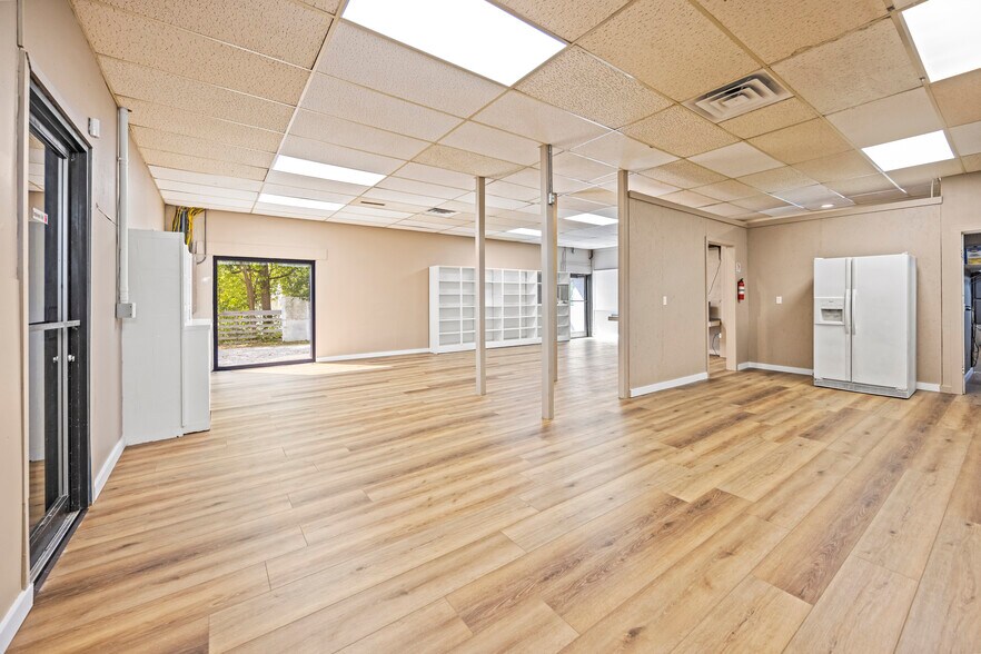More Photos Of 518 Jefferson St, Fulton Flex For Lease