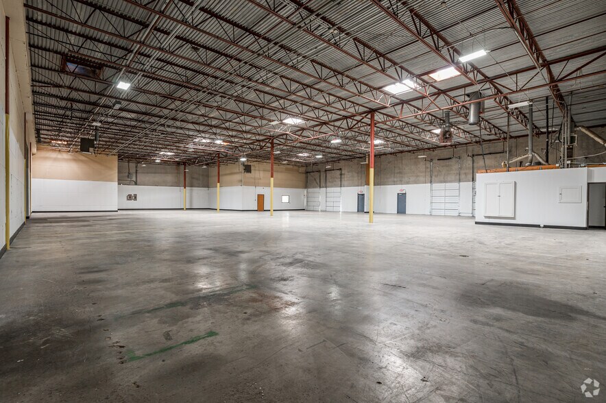 More Photos Of 11420 Mathis Ave, Farmers Branch Unknown For Lease