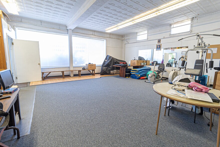 More Photos Of 912 Kings Rd, Schenectady Office For Sale