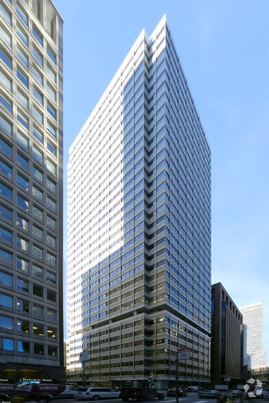 More Photos Of 100 Pine St, San Francisco Office For Lease