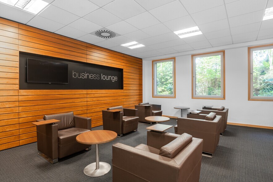 More Photos Of 450 Bath Rd, West Drayton Coworking Space