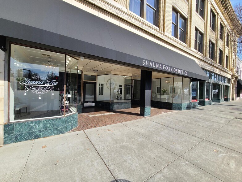 Primary Photo Of 501-511 Main St, Woodland Office For Lease