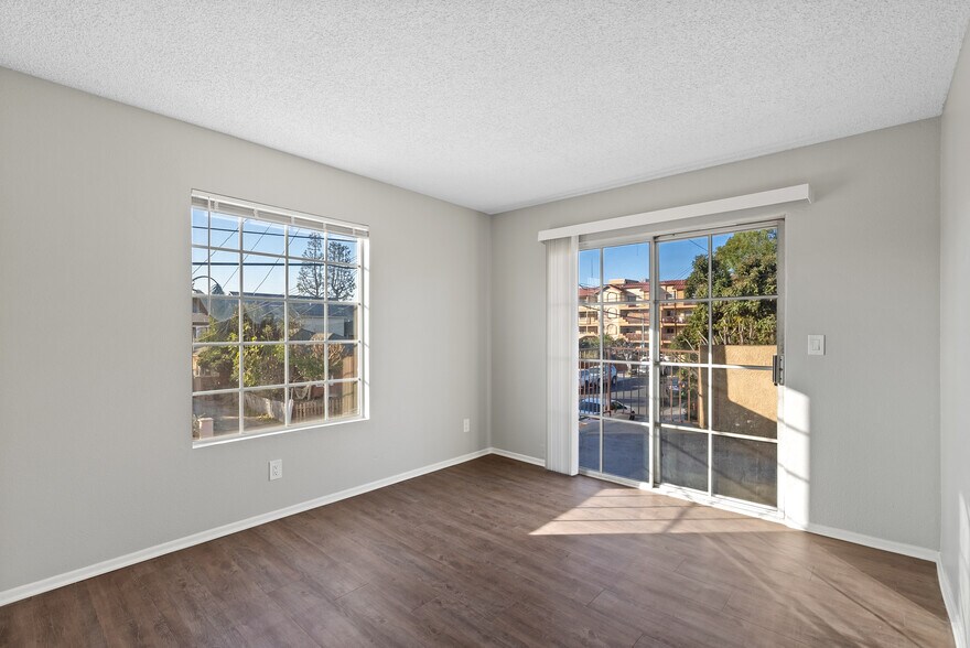 More Photos Of 1515 N Dresser St, Santa Ana Apartments For Sale