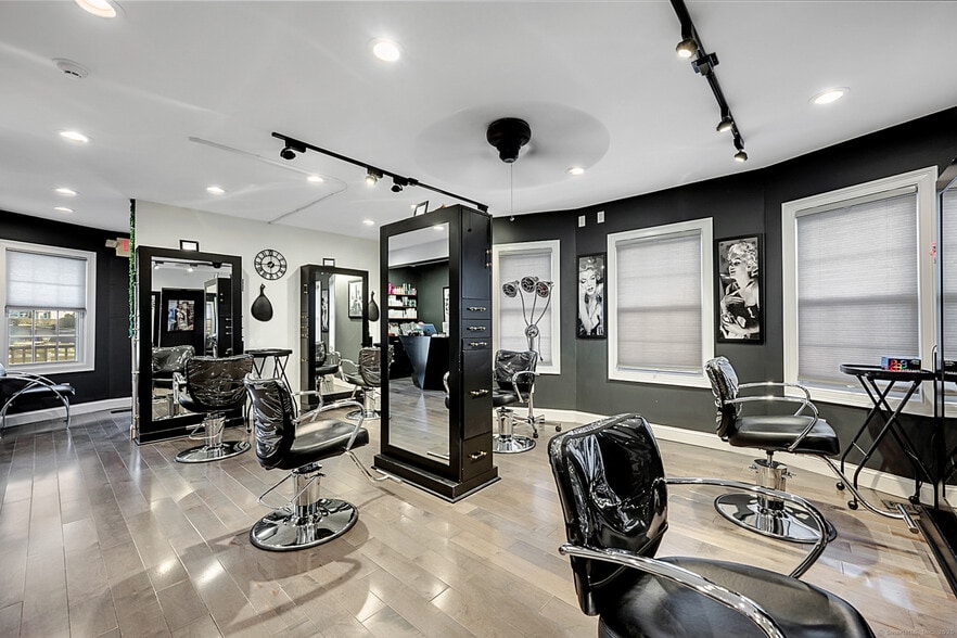 More Photos Of 85 Park Rd, West Hartford Storefront Retail Residential For Sale