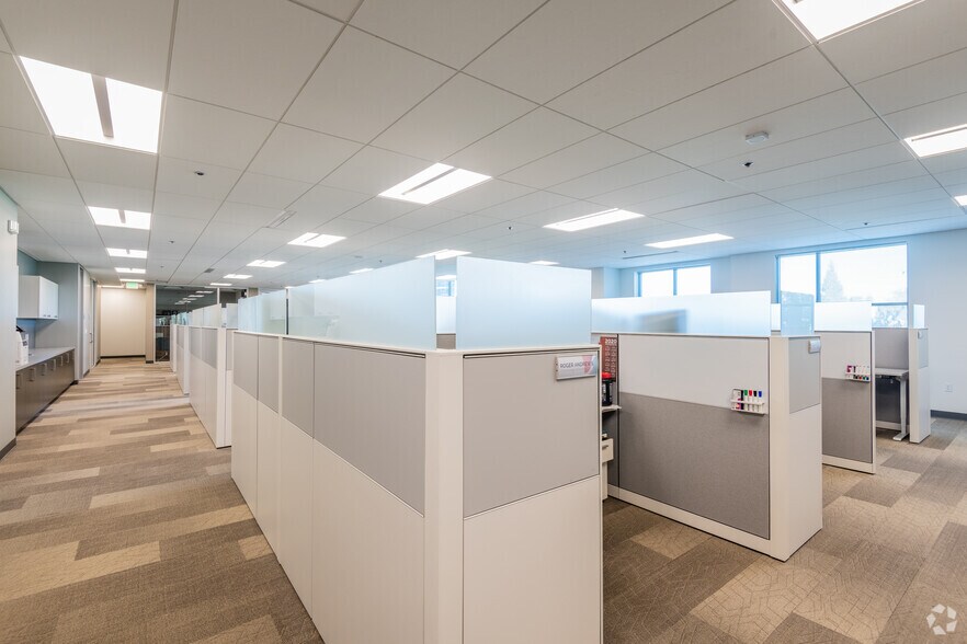 More Photos Of 2377 Gold Meadow Way, Gold River Unknown For Lease