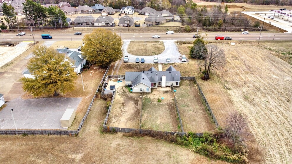 More Photos Of 5165 Getwell Rd, Southaven Office For Sale