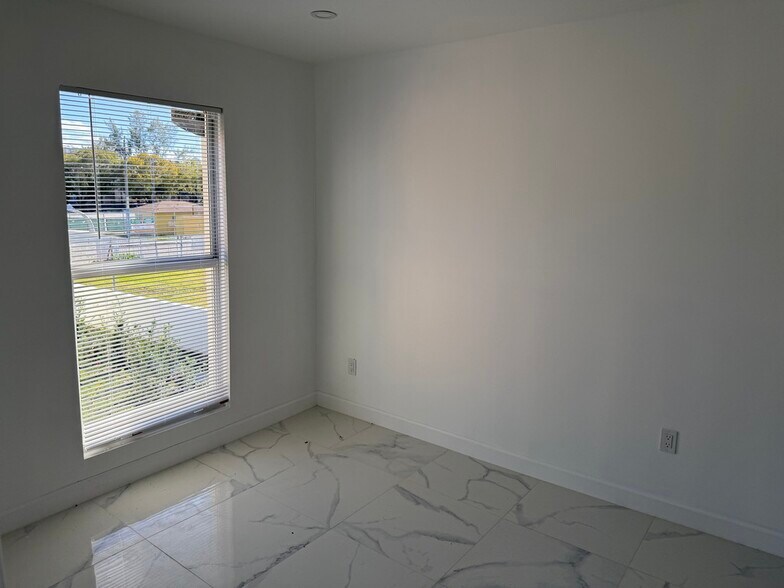More Photos Of 729 SW 3rd St, Miami Apartments For Sale