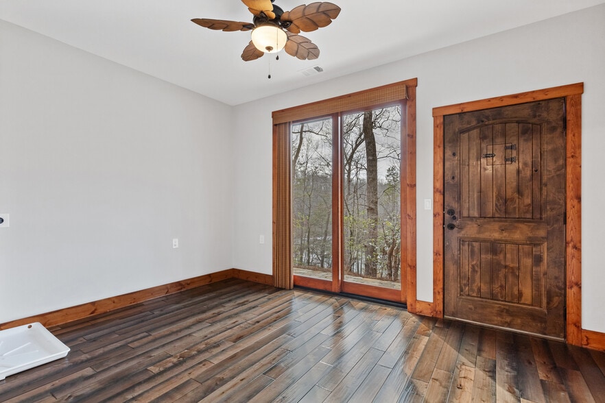 More Photos Of 5735 Archer Ave, Cumming Apartments For Sale