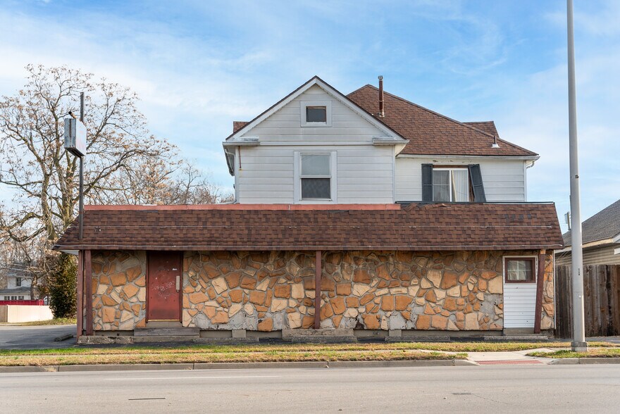 More Photos Of 3108 N Dixie Dr, Dayton Restaurant For Sale