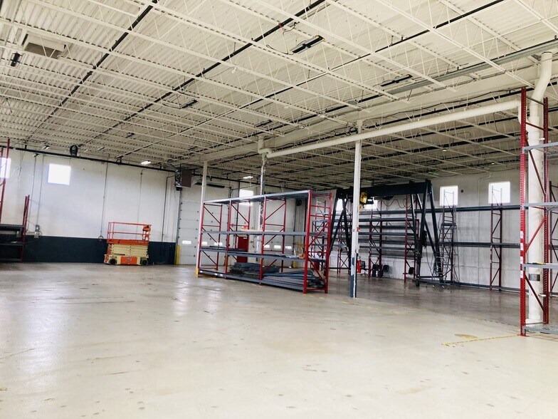 More Photos Of 26200 S Whiting Way, Monee Warehouse For Lease