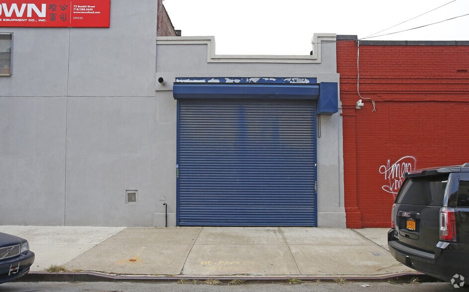 More Photos Of 72 Beadel St, Brooklyn Warehouse For Lease