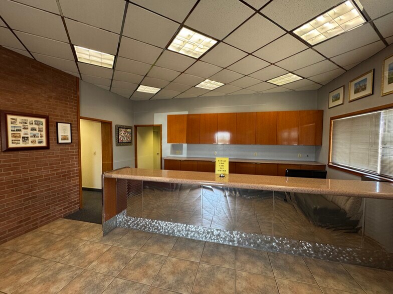 More Photos Of 5650 W Buckeye Rd, Phoenix Warehouse For Sale