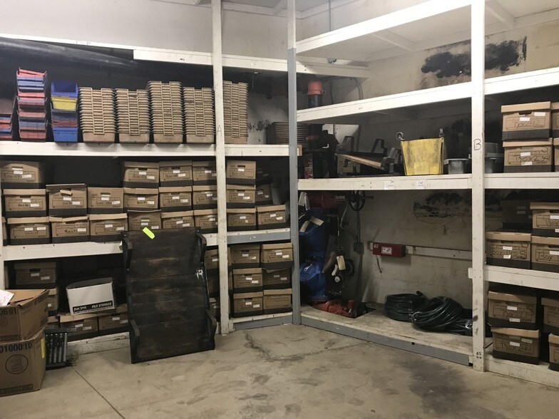 More Photos Of 131 N Hedges St, Dayton Warehouse For Sale