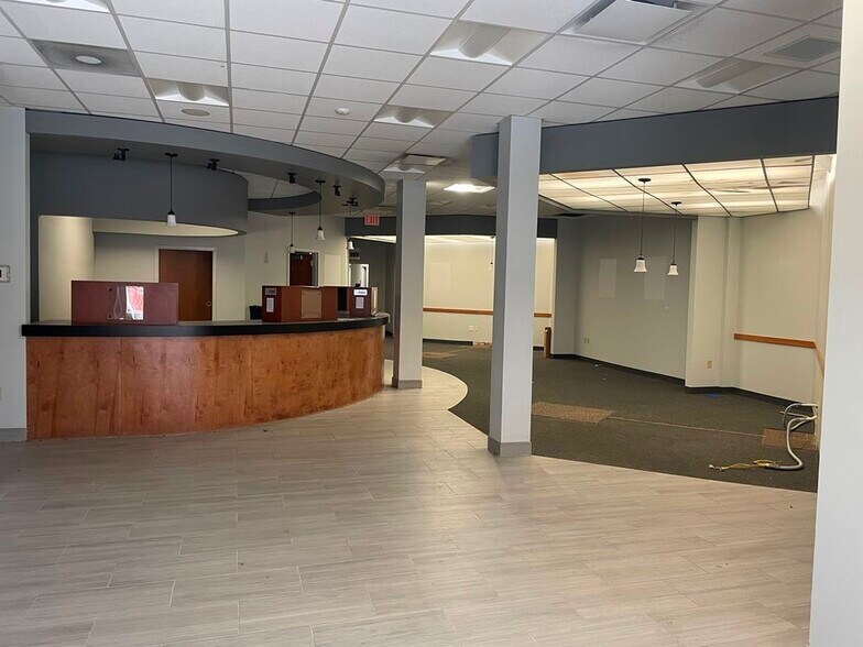 More Photos Of 4601-4609 N Lincoln Ave, Chicago Multifamily For Sale