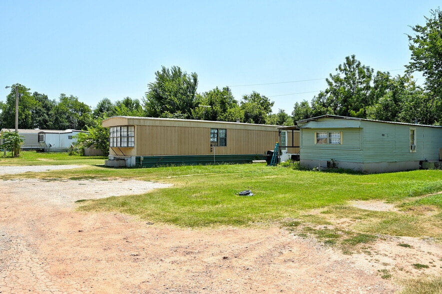 More Photos Of 603 S 3rd St, Kingfisher Manufactured Housing Mobile Home Park For Sale
