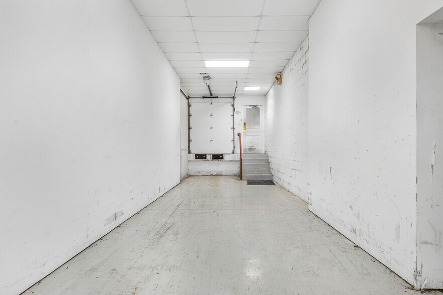 More Photos Of 14924 Beloit Snodes Rd, Beloit Manufacturing For Lease