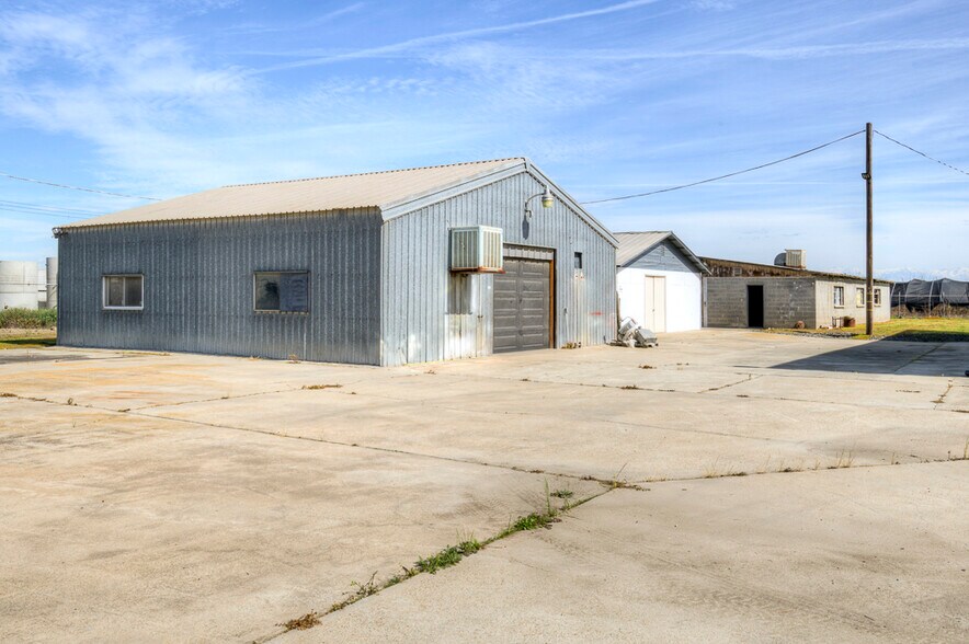 More Photos Of 39400 Clarkson Dr, Kingsburg Warehouse For Sale