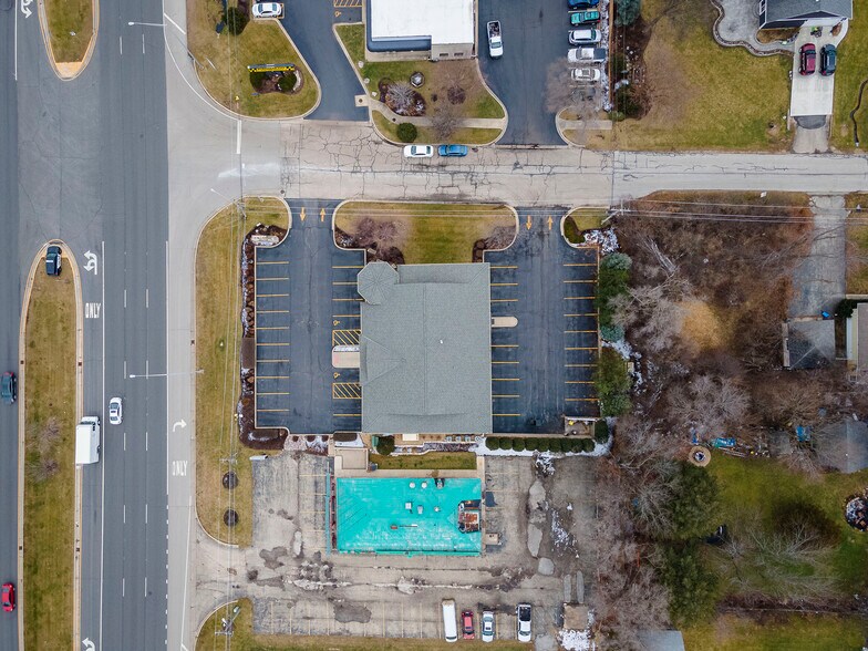 More Photos Of 739 North Ave, Glendale Heights Loft Creative Space For Sale