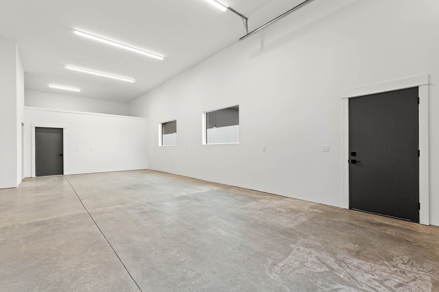 More Photos Of 202 Fletching Way, Belgrade Industrial For Sale