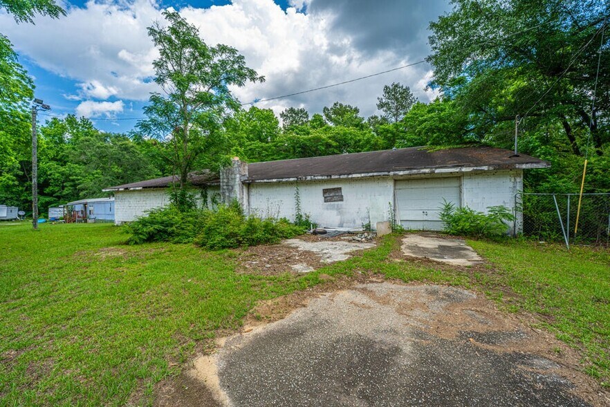 More Photos Of 1267 Trojan Rd, Cross Convenience Store For Sale