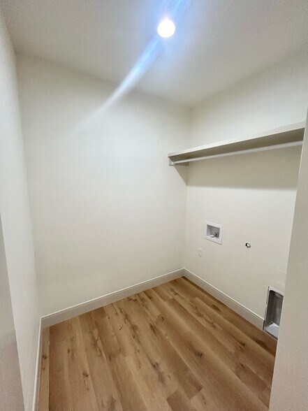 More Photos Of 2 S Hunsley Hills Blvd, Canyon Apartments For Sale