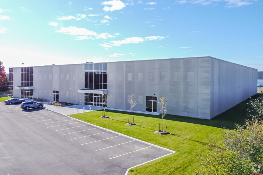 More Photos Of 903 Ages Dr, Ottawa Warehouse For Lease