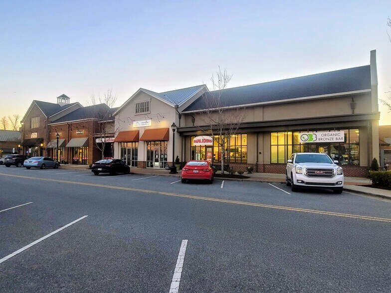 More Photos Of 506 Mercantile Pl, Fort Mill Storefront Retail Office For Lease