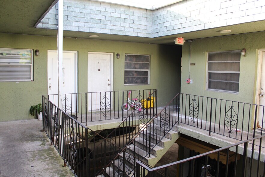 More Photos Of 63 NE 10th St, Homestead Apartments For Sale
