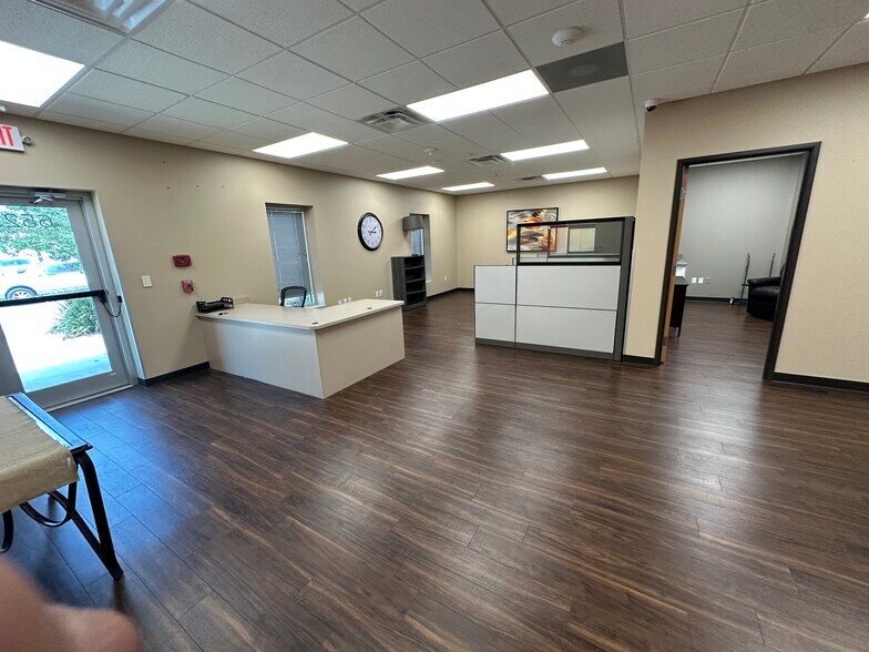 More Photos Of 6523 Teamwork Trl, Corpus Christi Warehouse For Lease