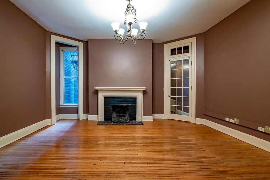 More Photos Of 1715 N St NW, Washington Office For Lease