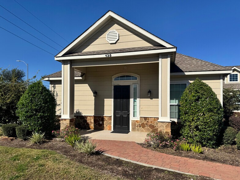 More Photos Of 8900 Eastloch Dr, Spring Unknown For Lease