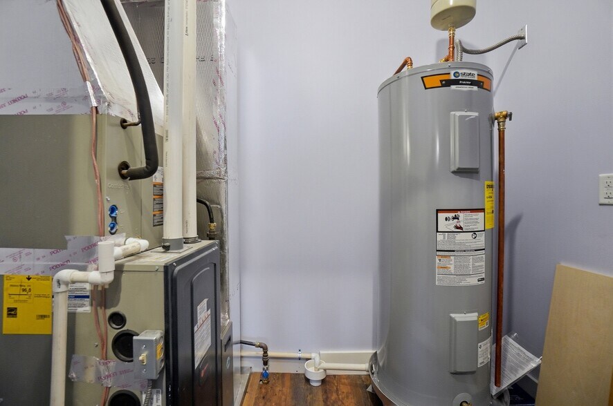 More Photos Of 110 W Main St, Deshler General Retail For Sale