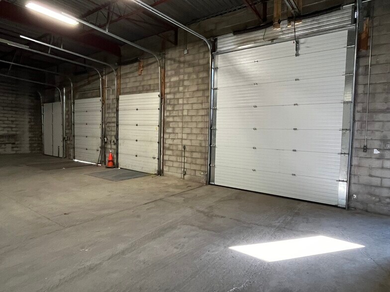 More Photos Of 161 Bartley Dr, Toronto Manufacturing For Lease