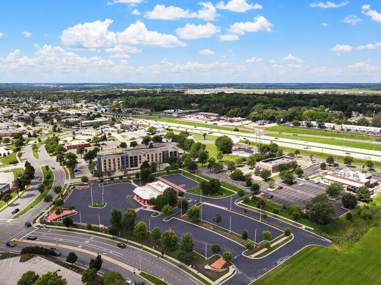 More Photos Of 2501 East Springs Dr, Madison Auto Dealership For Sale