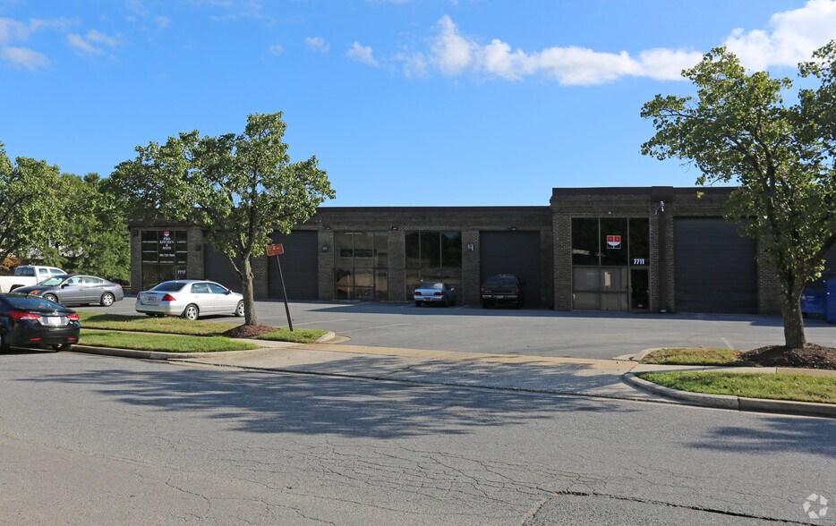 More Photos Of 7701-7717 Penn Belt Dr, Forestville Warehouse For Lease