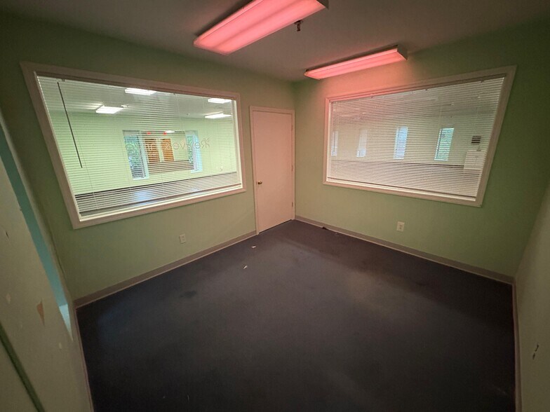 More Photos Of 490 Route 304, New City Office For Lease